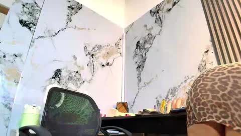 Alix online show from March 20, 2:38 am