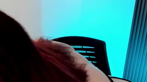 Aliyahs stone online show from October 28, 11:55 am