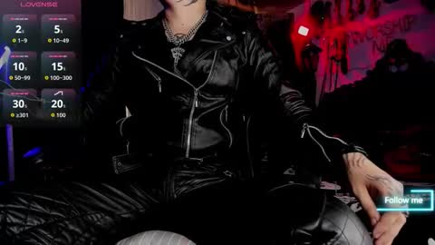   online show from September 30, 3:11 pm