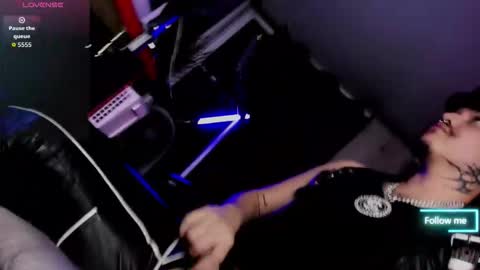   online show from September 25, 2:29 am