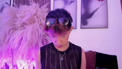 Allen online show from November 18, 2:36 am