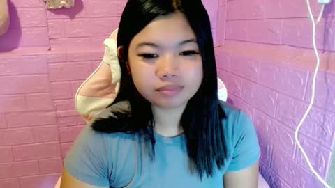 allianahpetit online show from January 9, 2:55 pm