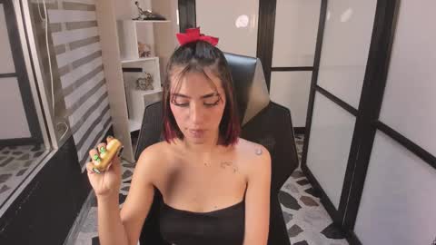 Allice online show from November 12, 5:10 am