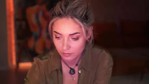 Allie online show from November 13, 6:38 am