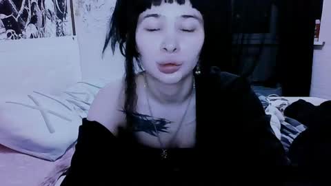 Alis online show from June 13, 7:02 pm
