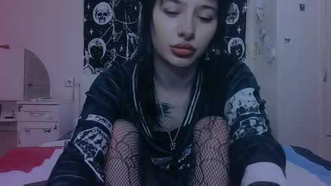 Alis online show from April 11, 7:51 pm