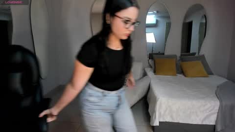 Allison Rogers online show from October 4, 6:49 pm