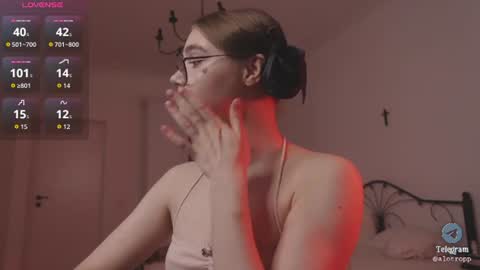 ALOTROPP NOT BABY online show from June 18, 7:52 pm
