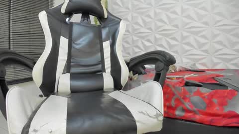 alluringangel01 online show from September 16, 3:08 am