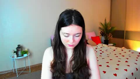 alluringeyess online show from July 7, 4:47 am