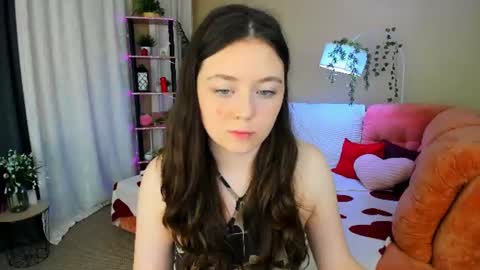 alluringeyess online show from June 26, 4:23 pm