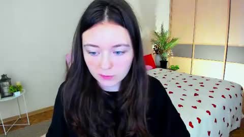 alluringeyess online show from July 5, 4:36 pm