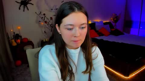 alluringeyess online show from October 28, 5:03 pm