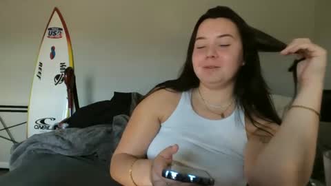 Snapshot of allylove2626 chatting on October 11, 5:05 pm allylove2626 online show from October 11, 5:05 pm