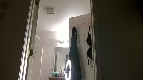 allymoon1369 online show from January 16, 8:45 am