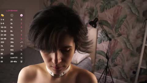 Emily online show from December 18, 5:25 am