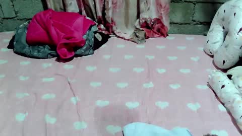 allys_collens online show from February 10, 1:47 pm