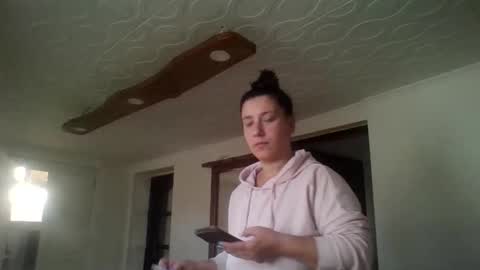 Alma online show from December 4, 1:11 pm