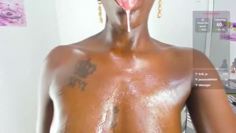 Snapshot of almasaennz chatting on January 29, 12:01 am   online show from January 29, 12:01 am