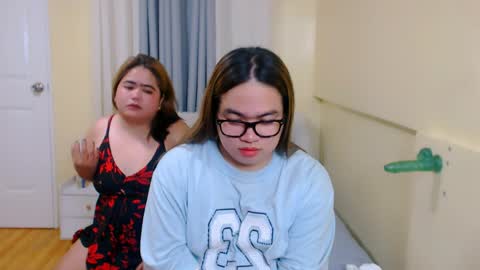 Almira online show from March 30, 2:44 am