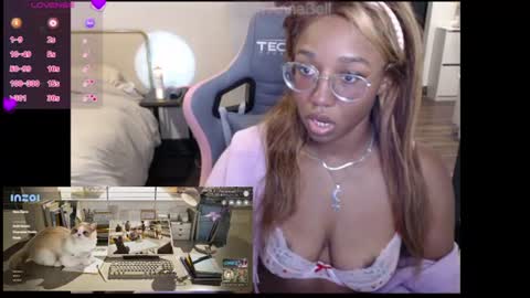 Lilith AnnaBell online show from August 3, 2:57 am