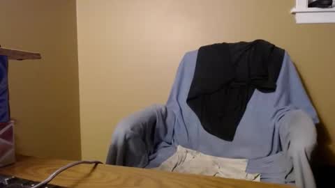 JustMe online show from December 3, 9:59 pm