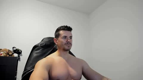 LeatherMaster online show from April 18, 7:07 pm