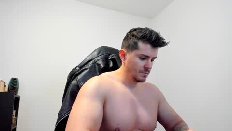 LeatherMaster online show from January 18, 9:13 am