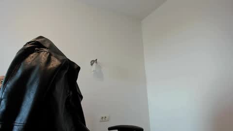 LeatherMaster online show from June 3, 2:33 pm