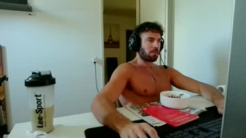 alphah_hunk online show from June 13, 10:14 am