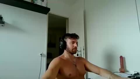 alphah_hunk online show from March 12, 10:52 am