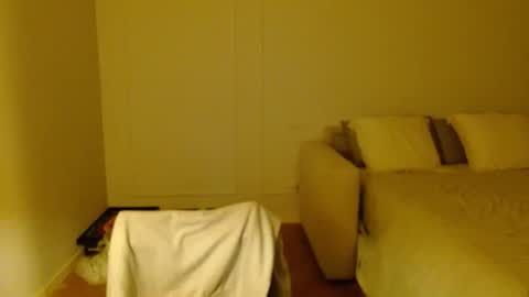 Snapshot of alphahung23 chatting on October 13, 9:28 pm alphahung23 online show from October 13, 9:28 pm