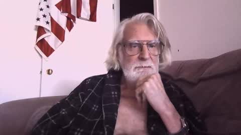 AlphaUniform online show from April 22, 3:41 pm