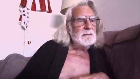 AlphaUniform online show from September 16, 4:32 pm