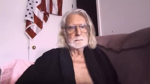 AlphaUniform online show from March 15, 5:05 pm