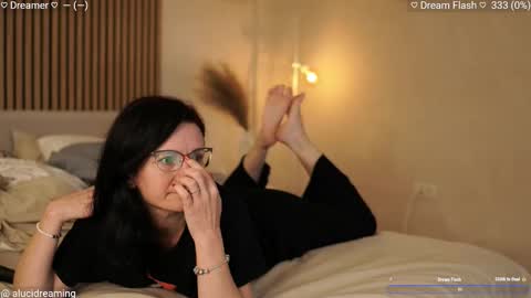 Snapshot of alucidreaming chatting on October 16, 6:07 pm Lucid Dreaming online show from October 16, 6:07 pm