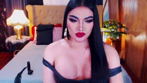 Alura Jhenson online show from May 2, 1:55 am