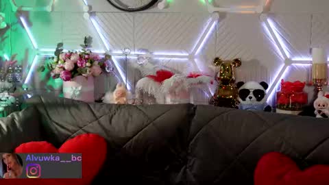 Alvuwka online show from February 13, 12:30 pm