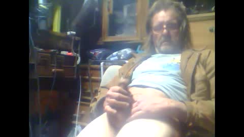 Snapshot of alwayshard4u1 chatting on December 5, 10:17 am alwayshard4u1 online show from December 5, 10:17 am