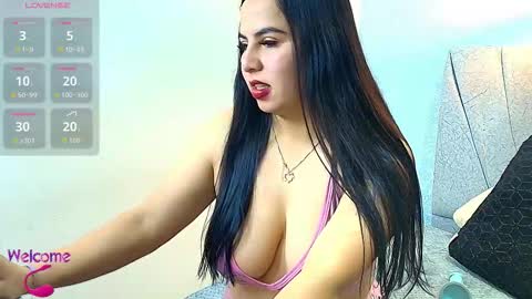   A L Y  online show from October 13, 11:45 am