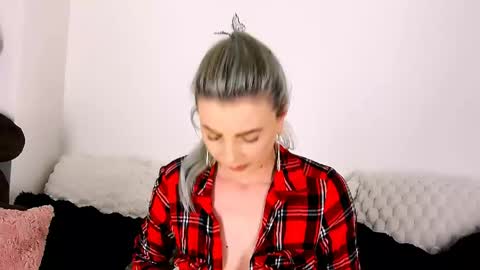 aly online show from May 2, 9:37 am