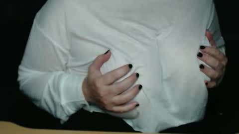 Snapshot of alyss_skye28 chatting on October 21, 1:11 am Alyss Skye online show from October 21, 1:11 am