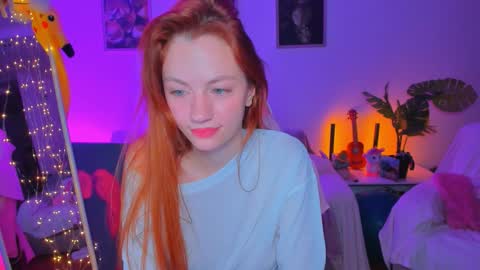 alyssa_smitt online show from November 21, 1:25 am