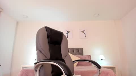 alyssia wolds online show from January 22, 3:40 pm