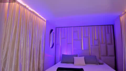 Amalia cruss online show from February 3, 2:53 am