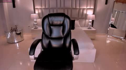 Amalia cruss online show from February 23, 8:22 pm