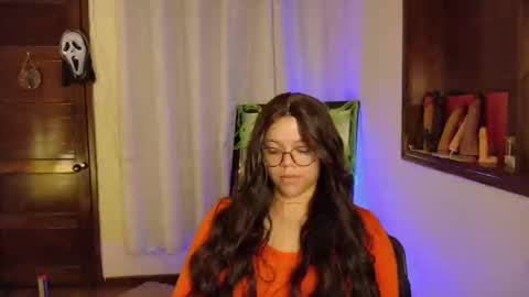         online show from October 24, 2:07 pm