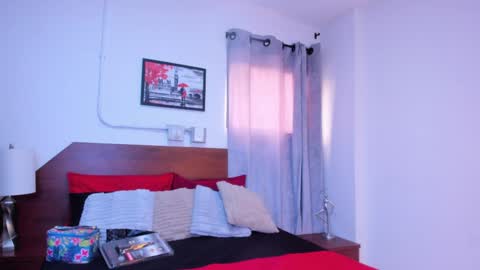 amanda29_ online show from April 1, 7:11 pm