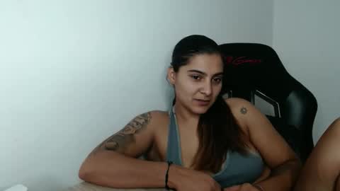 The queen of the biceps  online show from September 20, 8:34 pm