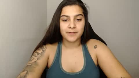 The queen of the biceps  online show from January 30, 1:22 am